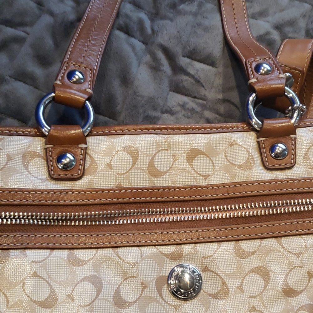 Satchel - Picture 2 of 5